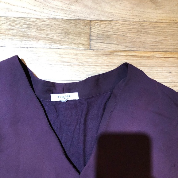 Purple short sleeve top - Picture 3 of 4